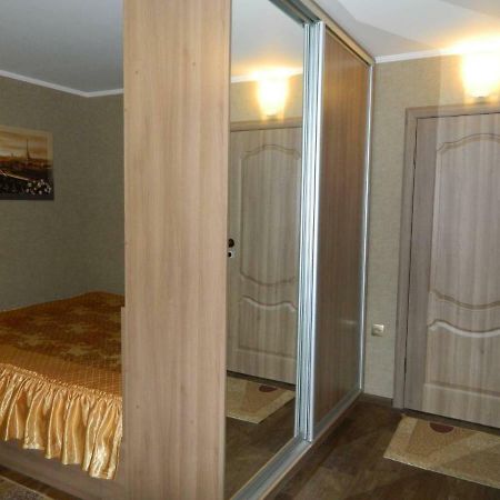 Ул. Киевская Апартаменты Kremenciuk Exterior foto